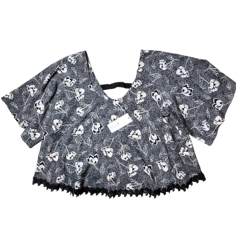 Molly Bracken | Swing Top